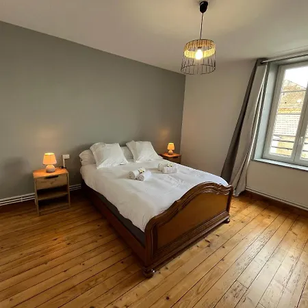 Etanin, Maison Entierement Renove Proche Et Holiday home